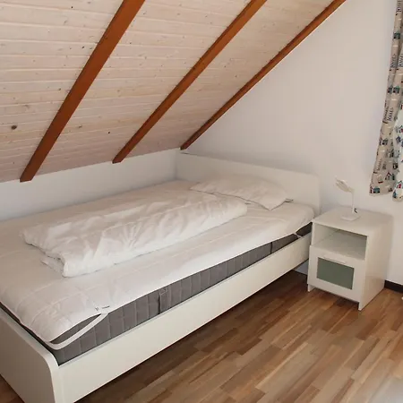 Ostfriesenhuus Holiday home Hamswehrum